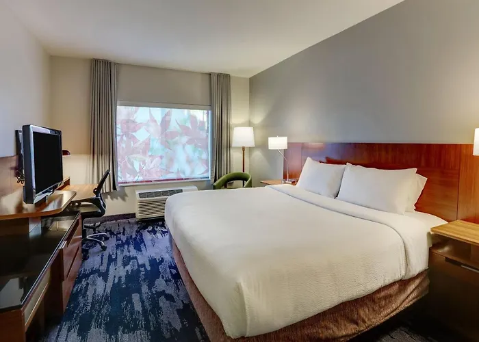Hotel Fairfield & By Marriott Worth I-30 West Near Nas Jrb 3*
