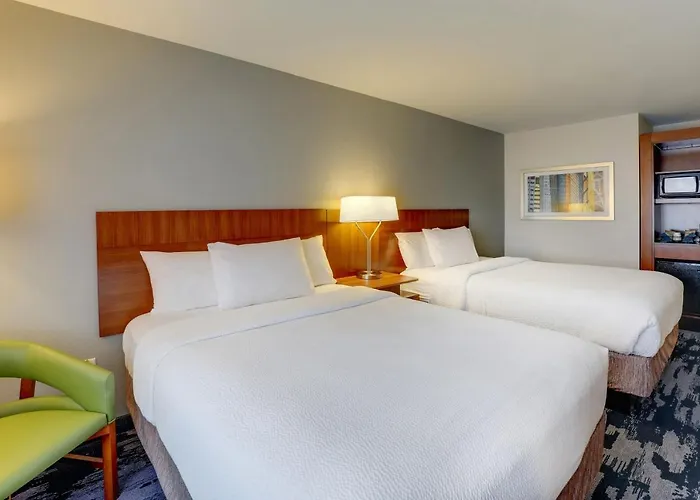 Fairfield & By Marriott Worth I-30 West Near Nas Jrb Hotel 3*
