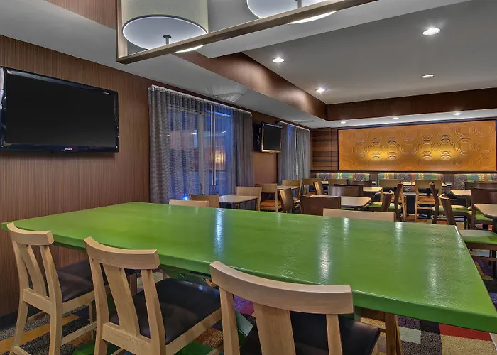 Fairfield & By Marriott Worth I-30 West Near Nas Jrb Hotel 3*
