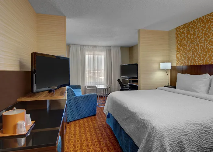 Fairfield & By Marriott Worth I-30 West Near Nas Jrb 3*