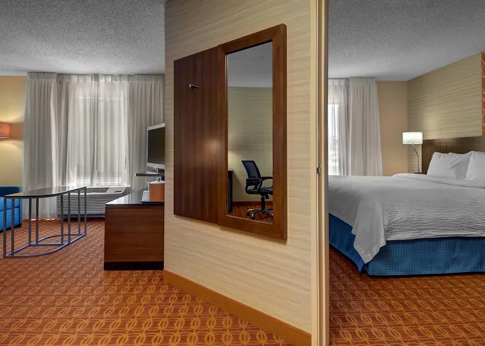 Fairfield & By Marriott Worth I-30 West Near Nas Jrb Hotel