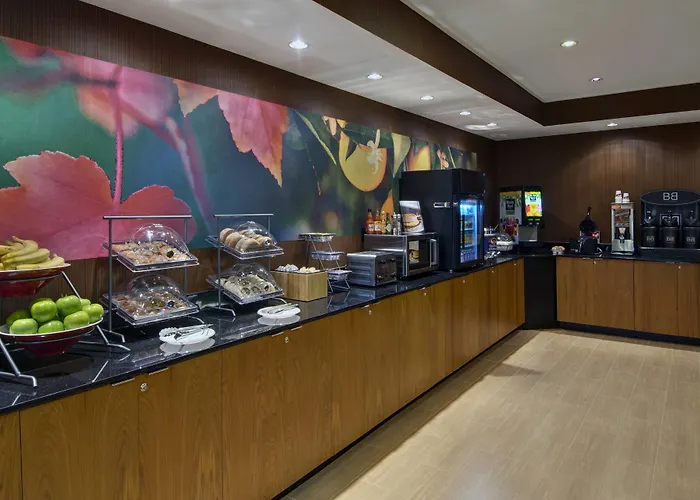 Fairfield & By Marriott Worth I-30 West Near Nas Jrb Hotel 3*