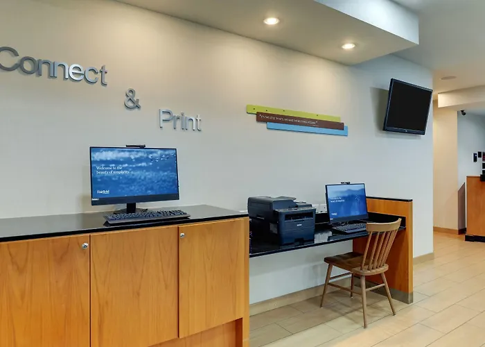 Fairfield & By Marriott Worth I-30 West Near Nas Jrb 3*