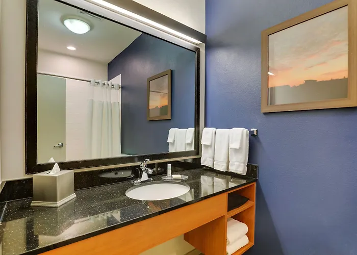 Fairfield & By Marriott Worth I-30 West Near Nas Jrb Hotel