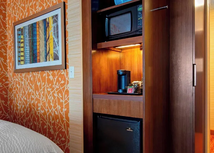 Hotel Fairfield & By Marriott Worth I-30 West Near Nas Jrb 3*