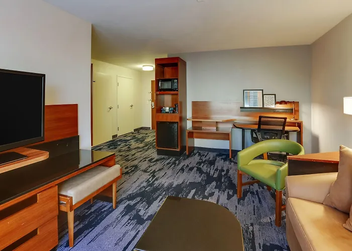 Fairfield & By Marriott Worth I-30 West Near Nas Jrb Fort Worth