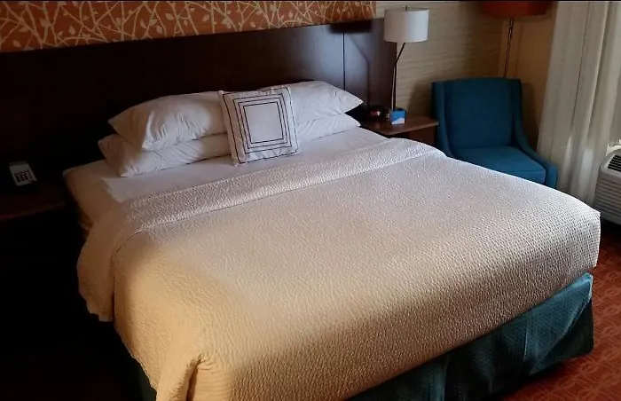 Fairfield & By Marriott Worth I-30 West Near Nas Jrb Hotel
